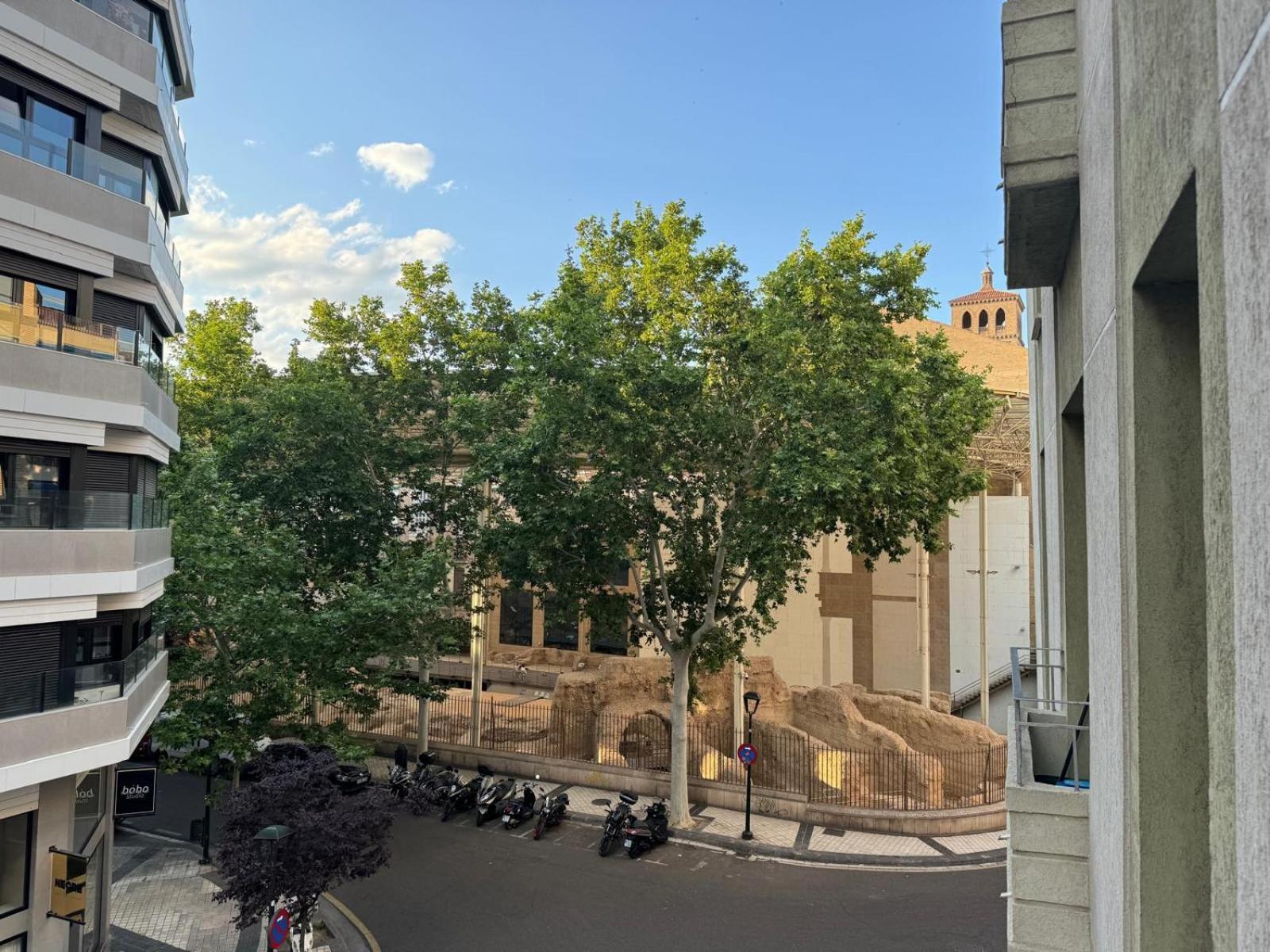 Teatro Romano Zaragoza Exterior foto